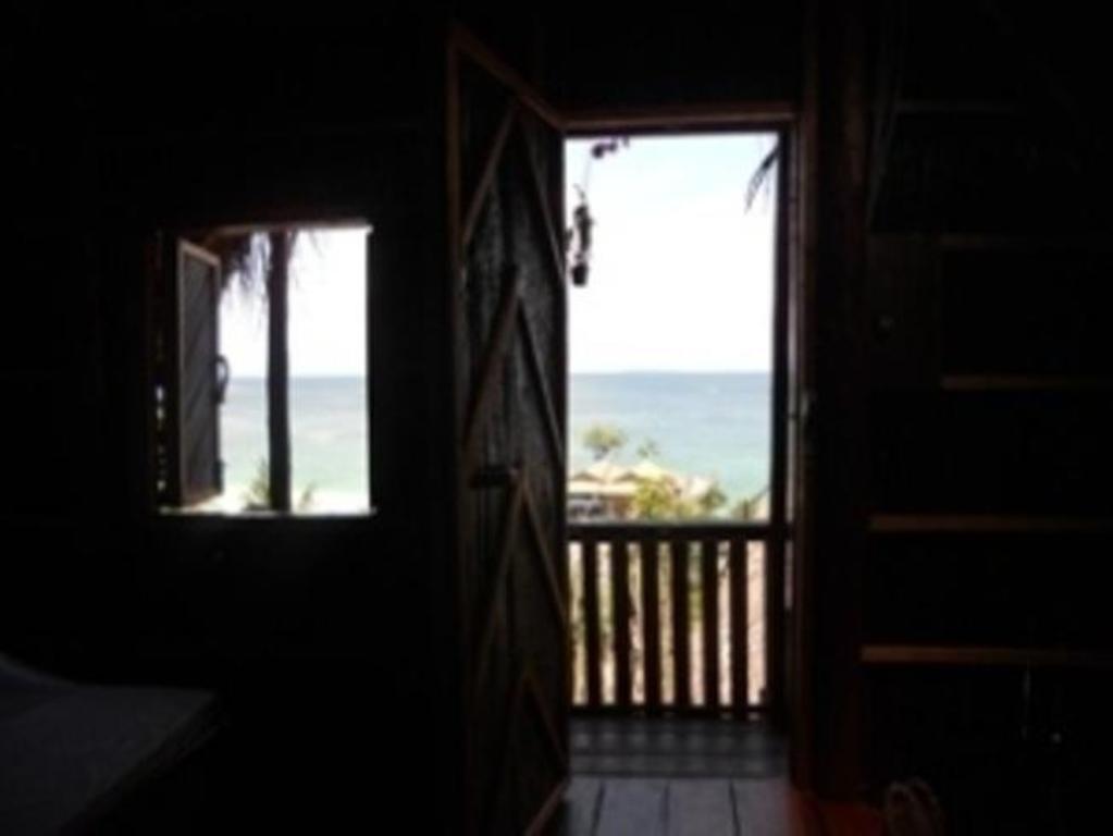 Island Palace Bungalows Resort Kaoh Touch Room photo